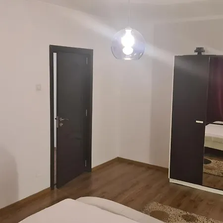 דירה Apartament 2 Dristor בוקרשט